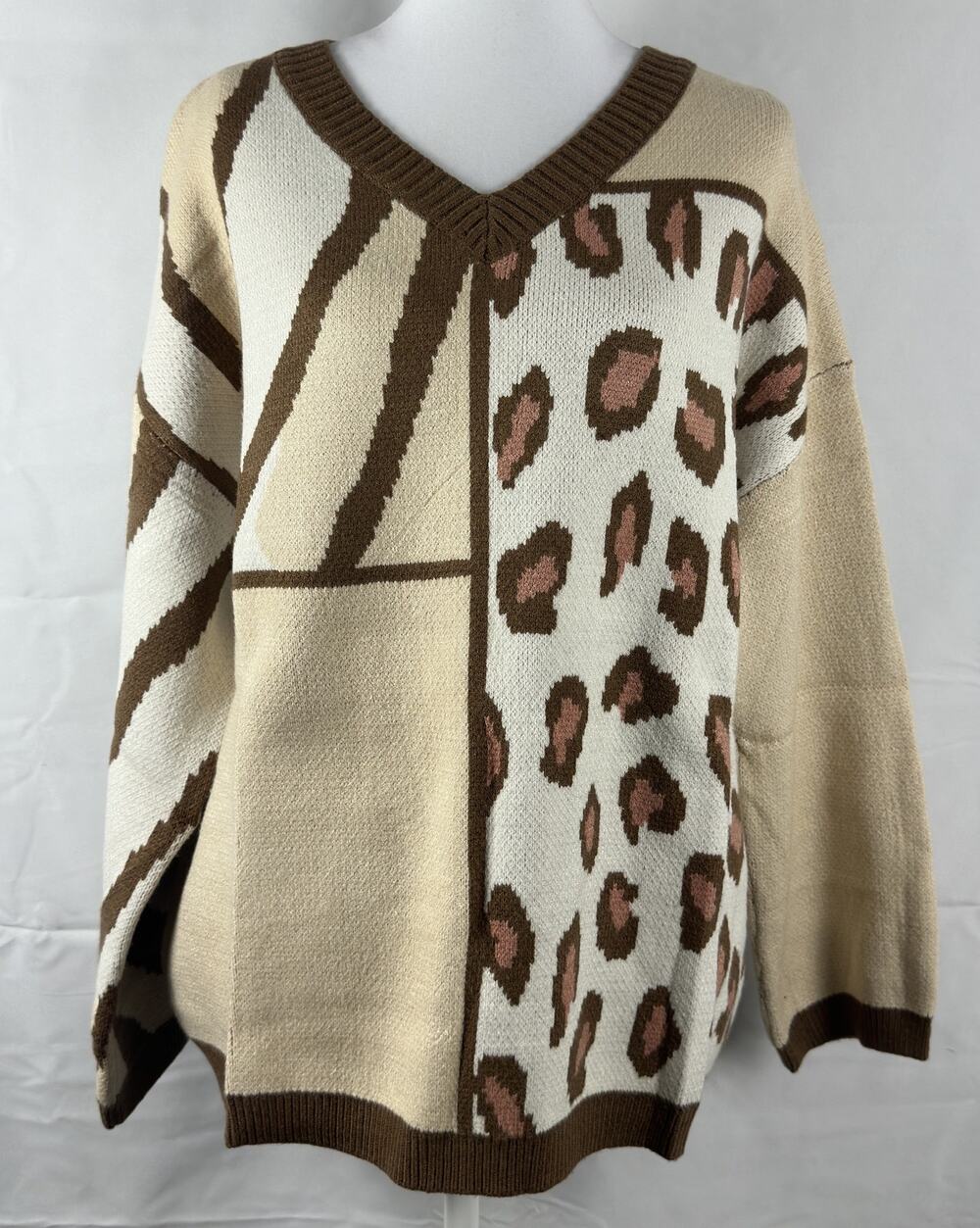 Gilli NWT Animal Print Color block V-Neck Sweater Soft Oversized Fall Size Small